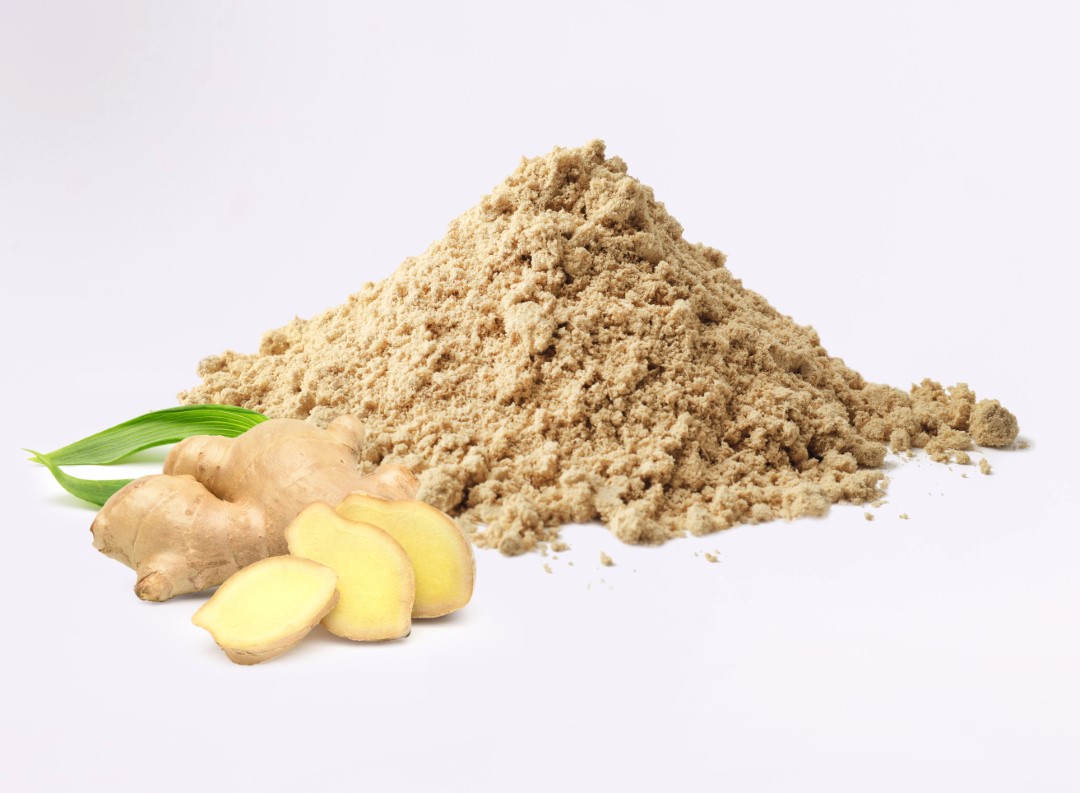 Heap,Of,Ginger,Powder,Isolated,On,White,Background