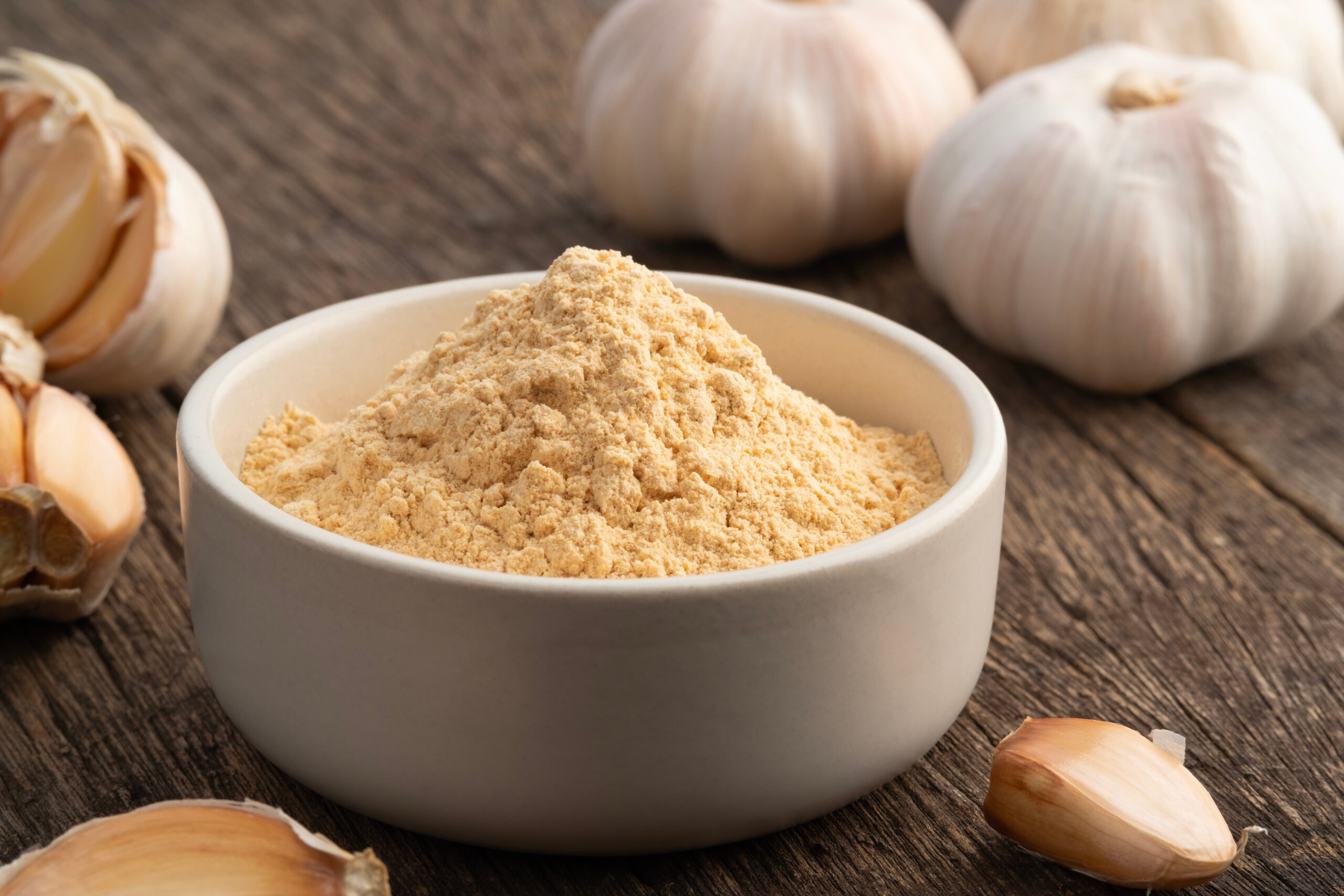 Dehydrated Garlic Powder - shutterstock_2456954931